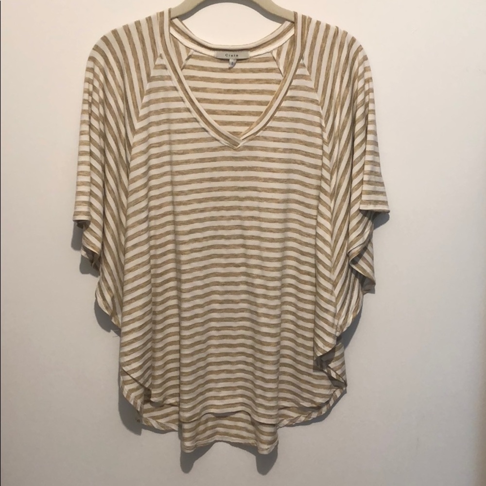 Cielo tan and white top